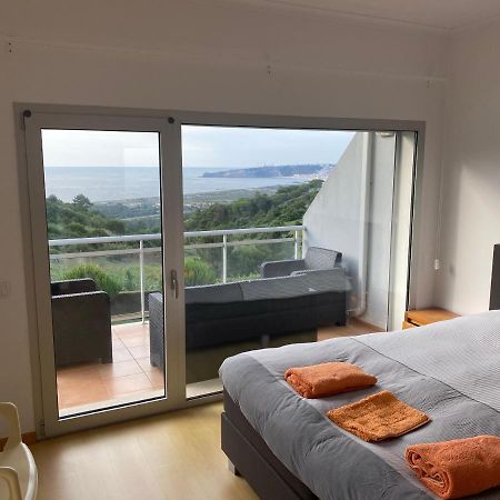 Villa With Views Over The Atlantic Ocean And Swimming Pool Famalicão Exterior foto